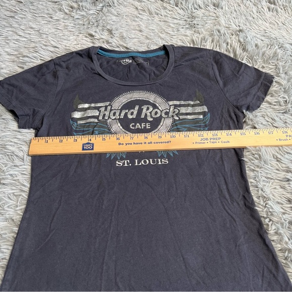 Hard Rock Cafe Tshirt Womens Small St Louis Black Silver Logo Wings Graphic - Picture 5 of 8